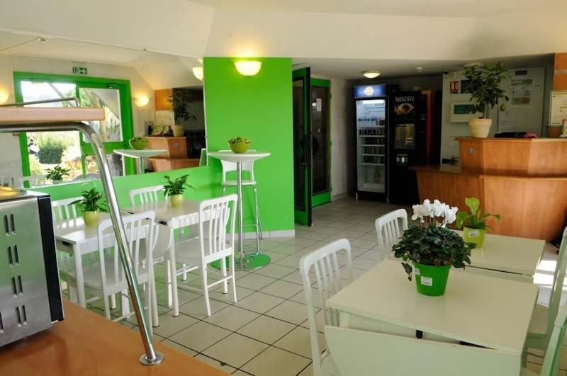 Lemon Hotel Le Coteau Eksteriør bilde